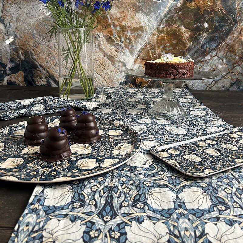 Round Tray Pimpernel Blue – William Morris Original